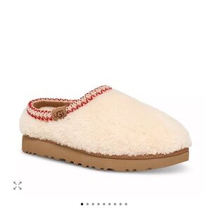 UGG Women's Tasman Maxi Curly Clog Flats brand new, never worn!!